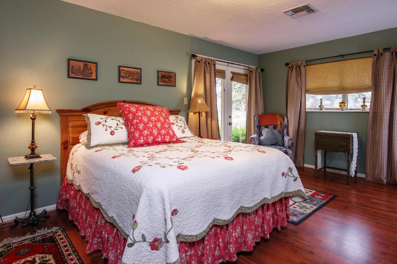 Barons Creekside Resort Fredericksburg Eksteriør billede